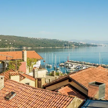 Skoric Volosko 아파트 *