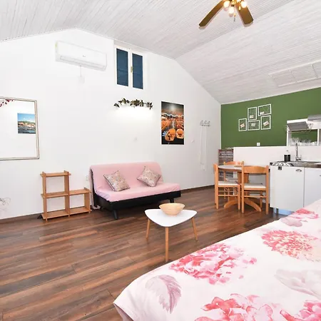 Skoric Volosko Apartment *